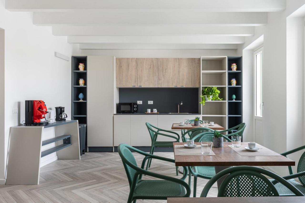 Principe Di Paterno - Budget Double Rooms & Breakfast Palermo Exterior foto